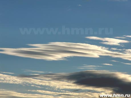 Высоко-кучевые чечевицеобразные - Altocumulus lenticularis (Aс lent)
